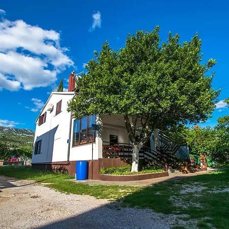 Slavica 아파트 셀리네